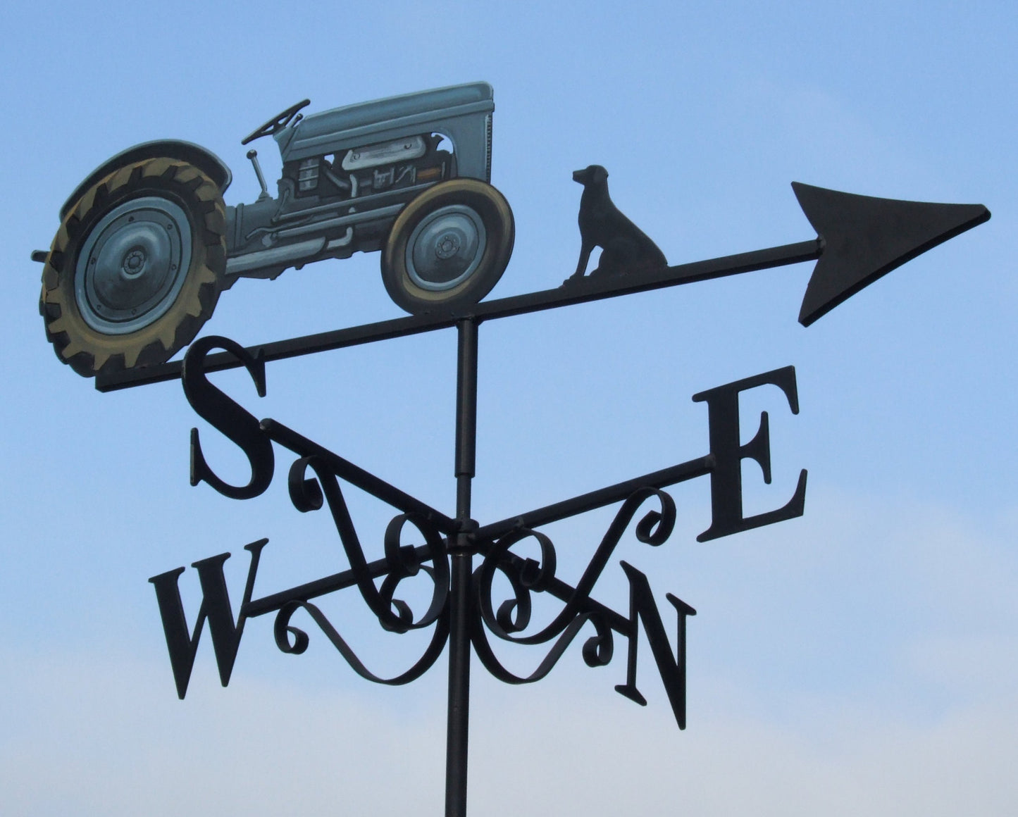 A 1948 tractor Fergie which had been hand painted and made into a weather vane